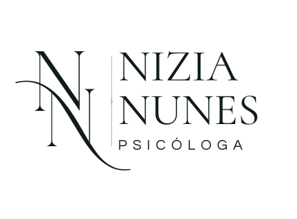 Nizia Nunes de Carvalho Psicóloga clínica e Psicomotricista